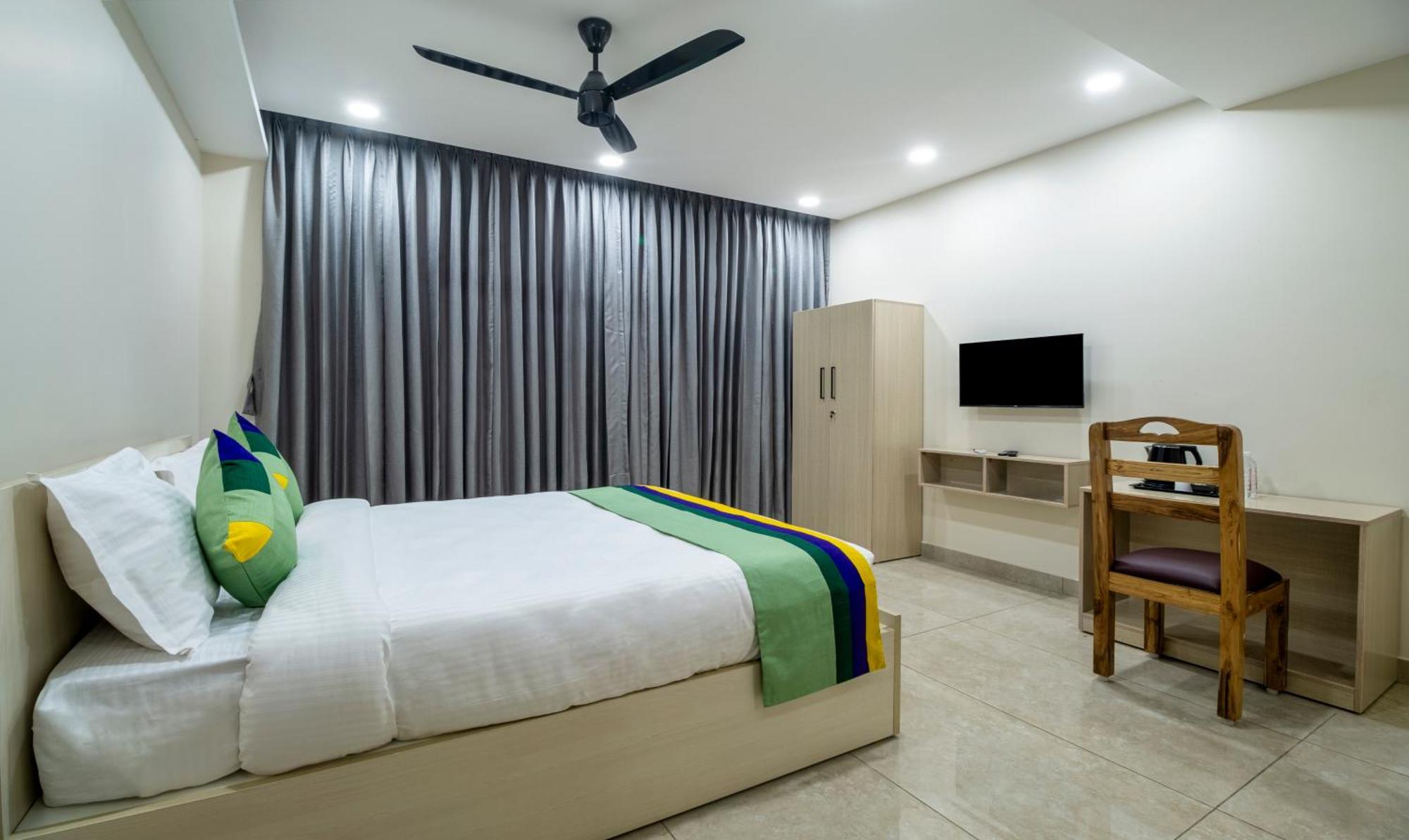 Treebo Sea Heights Hotel Kakinada Ngoại thất bức ảnh