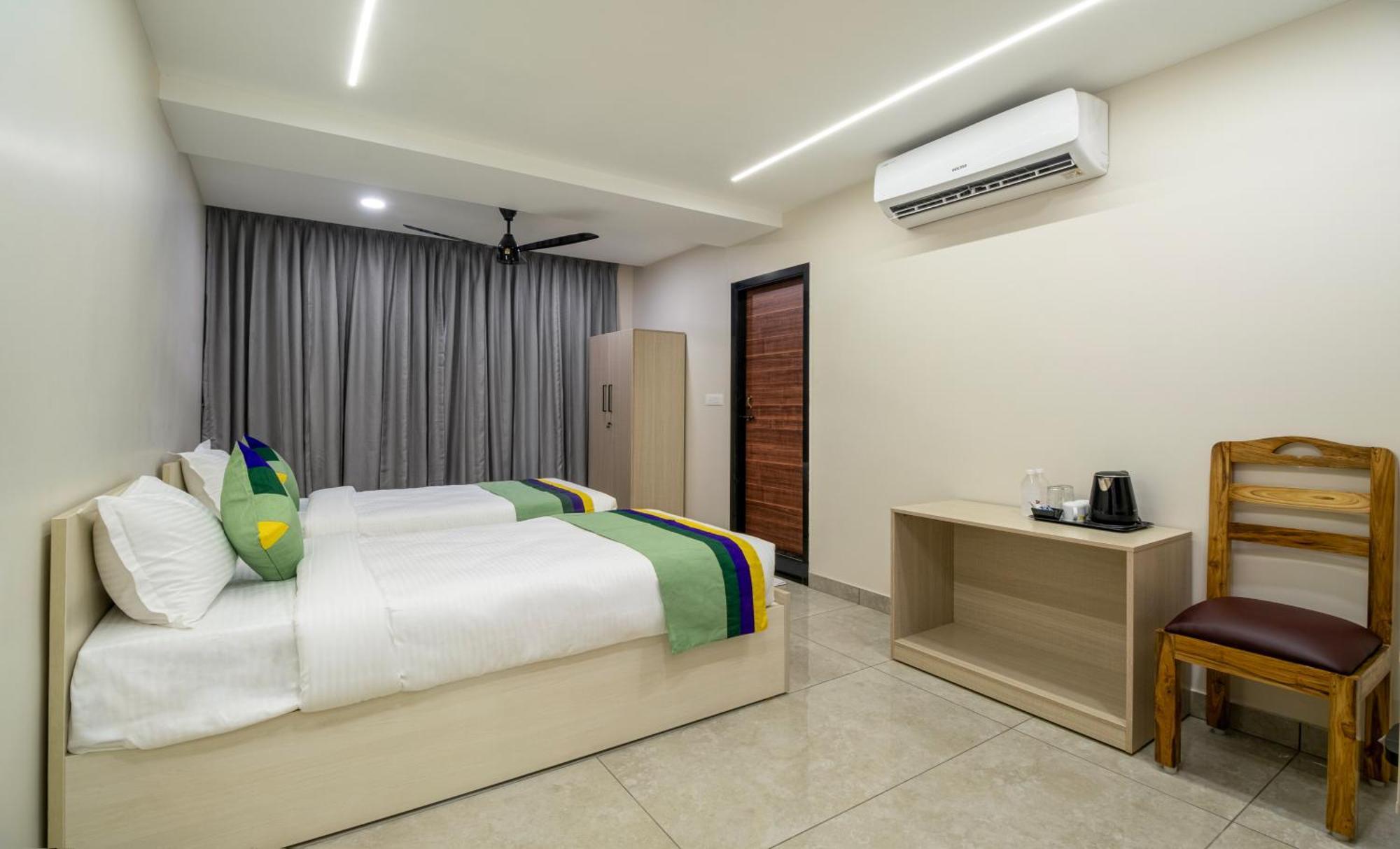 Treebo Sea Heights Hotel Kakinada Ngoại thất bức ảnh